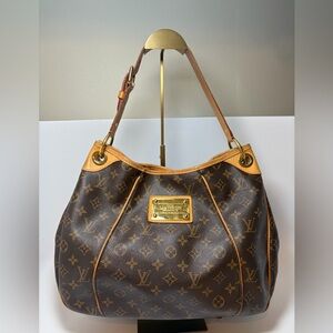 Louis Vuitton Galleria PM Monogram Shoulder Bag with COA